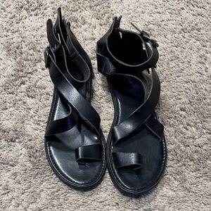 Universal Thread Black Strappy Sandals